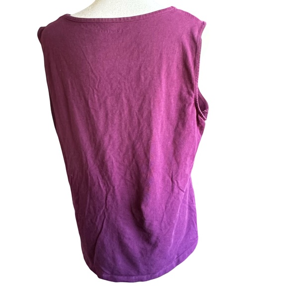 Sleeveless Burgundy T-Shirt Sz XL - Picture 5 of 14